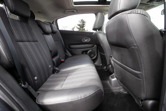 Honda HR-V 1.5 i-VTEC Executive automaat - dealerond. | Schuif-kanteldak | Stoelverw. | Nav