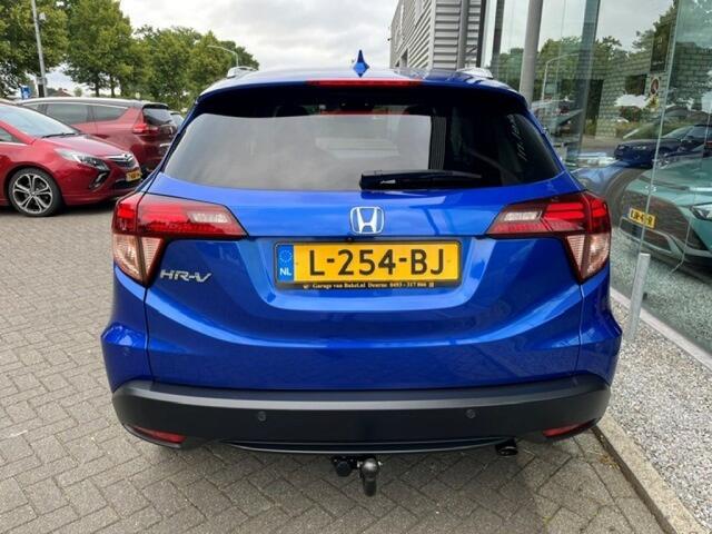 Honda HR-V 1.5 I-VTEC EXECUTIVE AUTOMAAT TREKHAAK PANO/SCHUIFDAK