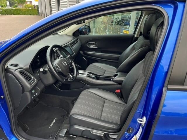 Honda HR-V 1.5 I-VTEC EXECUTIVE AUTOMAAT TREKHAAK PANO/SCHUIFDAK