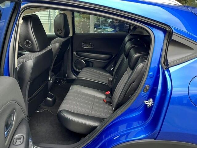 Honda HR-V 1.5 I-VTEC EXECUTIVE AUTOMAAT TREKHAAK PANO/SCHUIFDAK