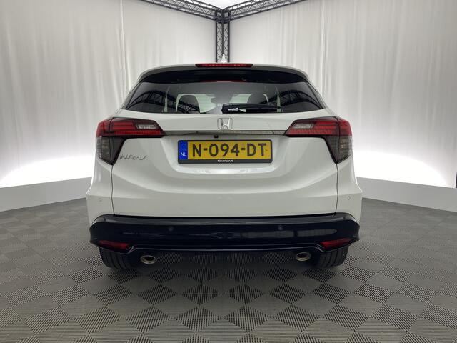 Honda HR-V 1.5 i-VTEC Turbo Sport | 182 pk | Navi | Camera | LED | Magic seats | Trekhaak | Rijstrooksensor