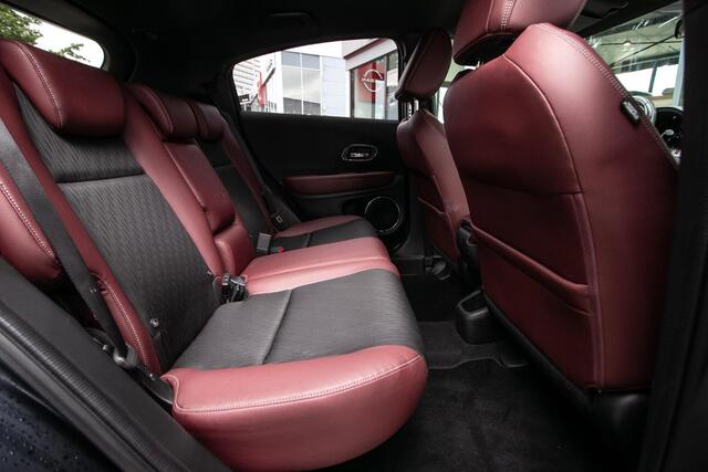 Honda HR-V 1.5 i-VTEC Turbo Sport -Navi | Camera | Dealer ond. | 1400 kg trekgew.