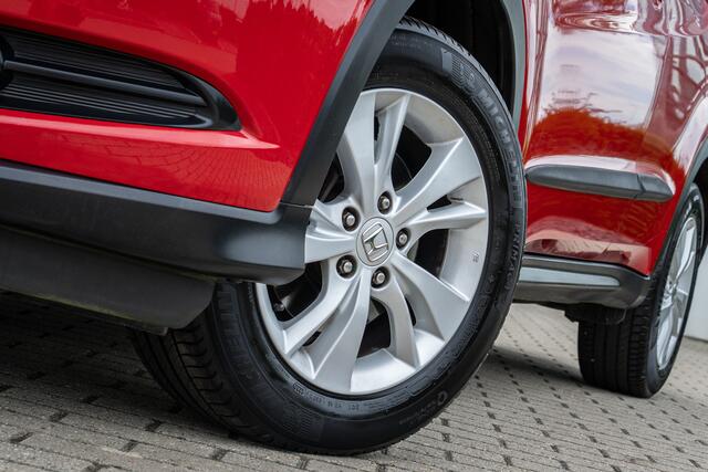 Honda HR-V 1.5i V-TEC ELEGANCE - AUTOMAAT - NAVIGATIE - BESCHERMSTRIPPEN
