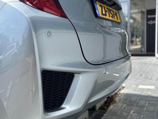 Honda JAZZ 1.3 i-VTEC Comfort Cruise control, Parkeersensoren V+A . All-in Rijklaarpijs