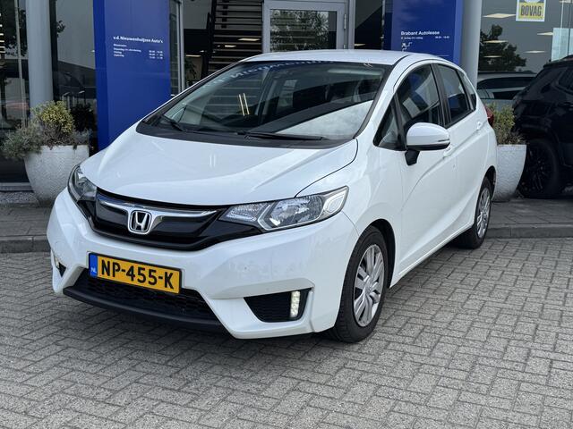 Honda JAZZ 1.3 i-VTEC Trend 19 dkm Automaat dealer onderhouden Trekhaak info: M.Safari 0492588976