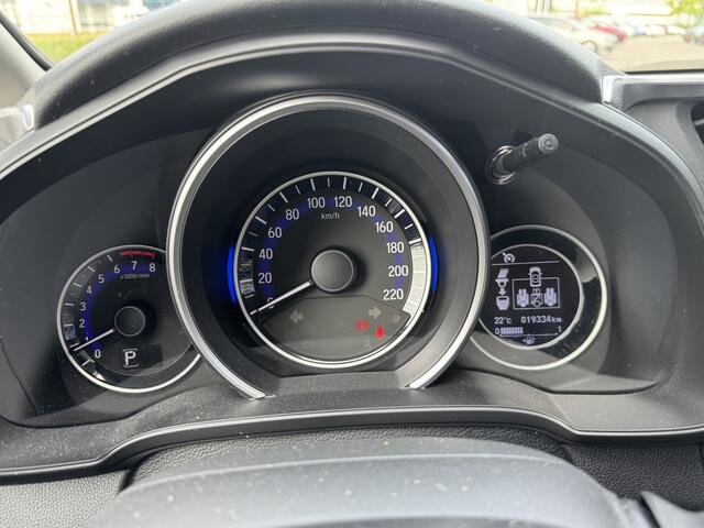 Honda JAZZ 1.3 i-VTEC Trend 19 dkm Automaat dealer onderhouden Trekhaak info: M.Safari 0492588976