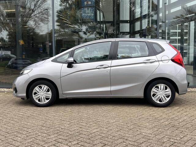 Honda JAZZ 1.3 i-VTEC Trend TREKHAAK | NED. AUTO | LAGE KM STAND 47.580km | AIRCONDITIONG | BLUETOOTH | STOELVERWARMING |