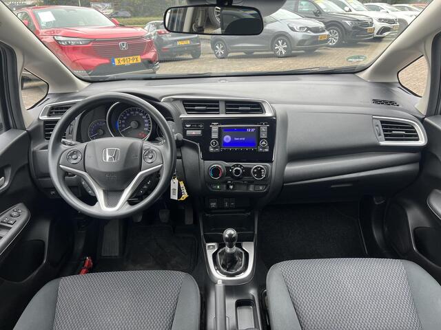 Honda JAZZ 1.3 i-VTEC Trend TREKHAAK | NED. AUTO | LAGE KM STAND 47.580km | AIRCONDITIONG | BLUETOOTH | STOELVERWARMING |