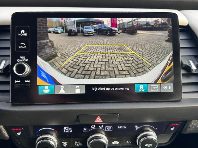 Honda JAZZ 1.5 e:HEV Executive | Stuur en stoel verwarming | Keyless | Camera | Clima |