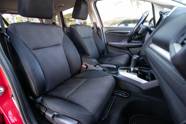 Honda JAZZ 1.3 i-VTEC Elegance Automaat Dealerond. | Nav | Stoelverw. | Cruise