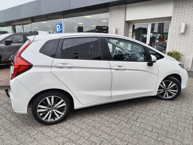Honda JAZZ 1.3 i-VTEC Elegance | Trekhaak Afn. | Sensoren | Navi | Stoelverwarming