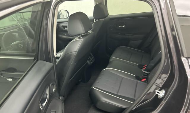 Honda ZR-V 2.0 e:HEV Sport Hybrid Electr stoelen/Stoel verwarming/Electr achterklep.