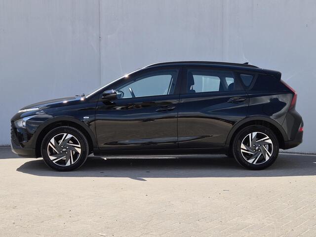 Hyundai Bayon 1.0 T-GDI Automaat Comfort Smart / Navigatie / Achteruitrijcamera / Apple Carplay Android Auto / Cruise control / Lichtmetalen wielen 16" / Parkeersensoren achter / Airco /