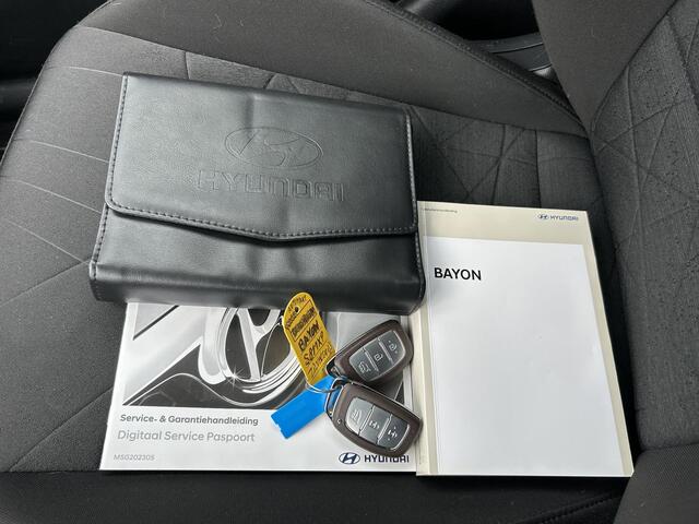 Hyundai Bayon 1.0 T-GDI Premium Automaat/ Navigatie / Climate Control / Volledig Dealer Onderhouden / Cruise Control Adaptief / Licht & Regen Sensor /