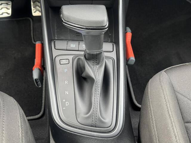 Hyundai Bayon 1.0 T-GDI Comfort Smart / 1e eig / Navigatie / Automaat / Two-Tone Zwart dak / slechts 10.818 km/ apple carplay of android auto/ achteruitrijcamera met parkeersensoren