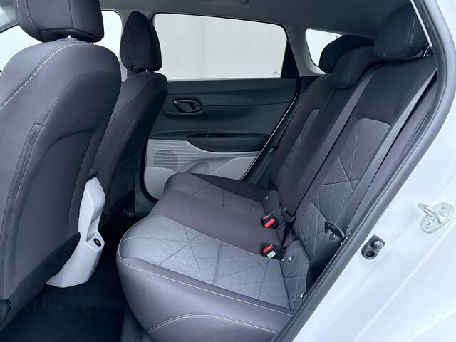 Hyundai Bayon 1.0 T-GDI Comfort Smart / Fabrieksgarantie tot 04-05-2029** / Navigatie / Camera / Climate Control / Android Auto/Apple Carplay