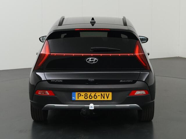 Hyundai Bayon 1.0 T-GDI Premium | Trekhaak | Bose | Navigatie | Parkeercamera | Stoel/Stuurverwarming | Led Koplampen | Keyless Go |