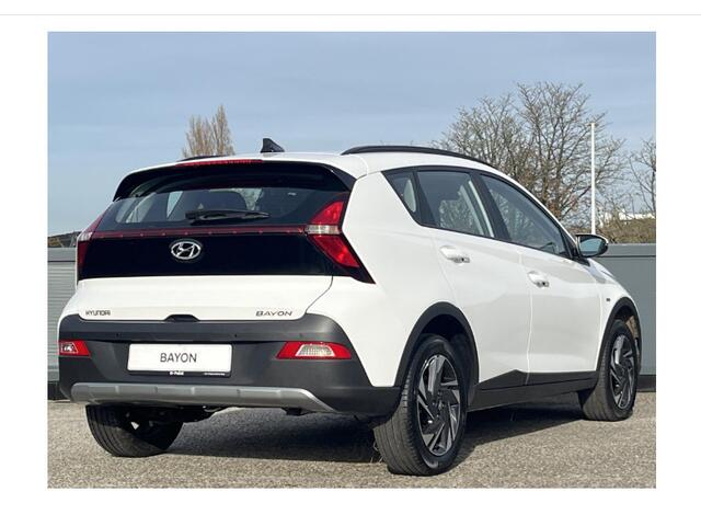 Hyundai Bayon Comfort 1.0 T-GDI 122pk | ¤3.430 KORTING | APPLE CARPLAY / ANDROID AUTO | CAMERA | PARKEERSENSOREN |
