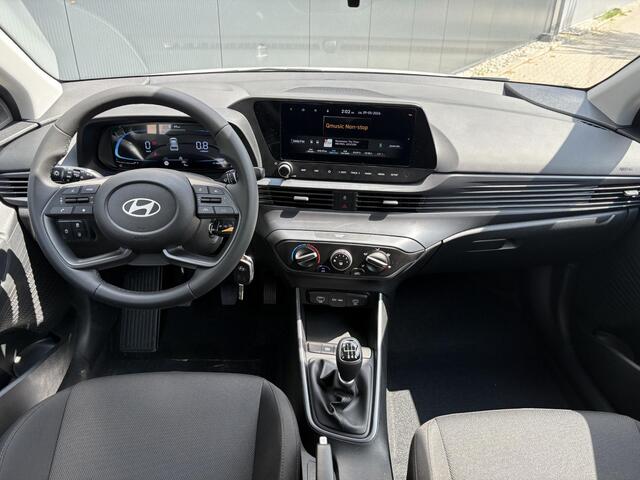 Hyundai Bayon 1.0 T-GDI E-Motion / Uit Voorraad Leverbaar / Snel Rijden / Navigatie / Cruise Control Adaptief / Apple Carplay/Android Auto /