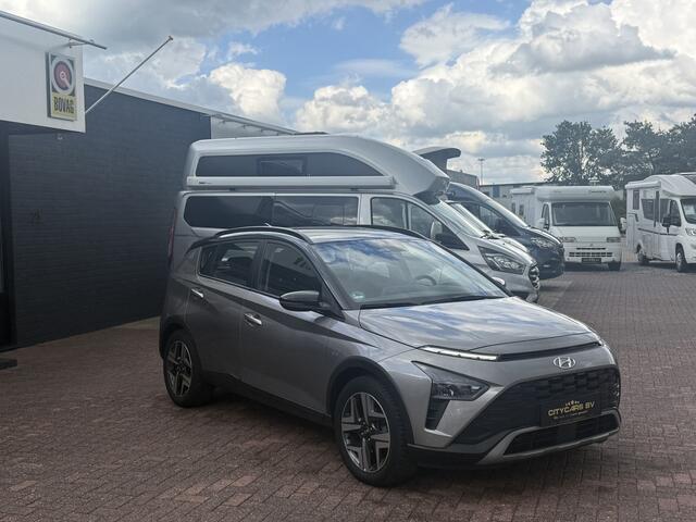 Hyundai Bayon 1.0 T-GDI Comfort hybrid 48v automaat 101 pk groot scherm navi apple carplay camera climate ctr cruise ctr lmv 1e eigenaar dealer onderhouden