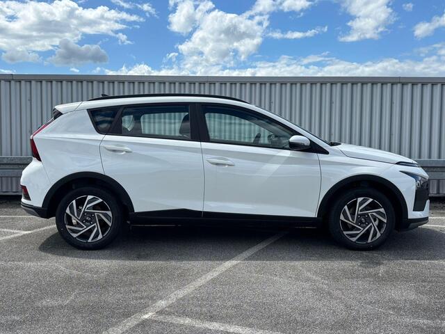 Hyundai Bayon 1.0 T-GDI Comfort / ¤2000,- Voordeel / Uit Voorraad Leverbaar / Navigatie / Cruise / Elektrische Ramen V+A / Apple Carplay & Android Auto / 16'' LM Velgen /