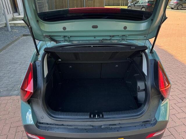 Hyundai Bayon Premium 1.0 T-GDI 100pk | TWO-TONE | CAMERA | NAVI | APPLE CARPLAY / ANDROID AUTO | STOEL + STUURVERW. |