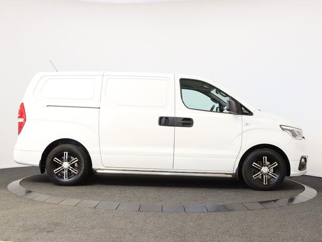 Hyundai H300 2.5 CRDI | Dubbele schuifdeur | Airco |