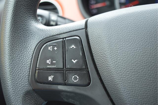 Hyundai I 10 1.0i i-Motion Comfort Nap / Climate control / 5 deurs / Centr.lock