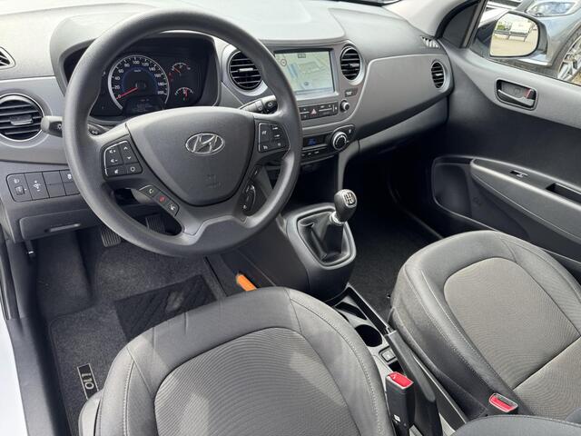 Hyundai I 10 1.0i Go! 2017 | Navigatie | Apple Carplay/Android Auto | Cruise & Climate Control | Elek. Ramen + Spiegels | Rijklaarprijs!