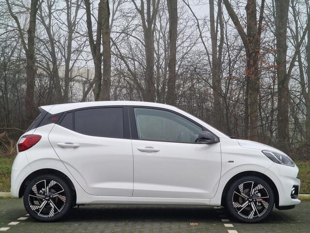 Hyundai I 10 1.0 T-GDI N Line 5-zits | ¤2154 KORTING | NIEUW MODEL | CAMERA | SENSOREN | CLIMATE CONTROL | 16 INCH LMV |