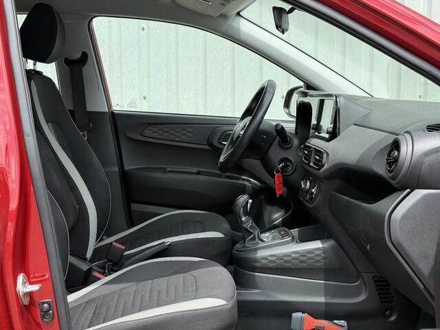 Hyundai I 10 1.0 Comfort 5-zits / Automaat / 1e Eigenaar / Dealer Onderhouden / Cruise Control / Airco / DAB / 5 Persoons! / Navigatie door Android Auto/Apple CarPlay / Orgineel Nederlands / Fabrieksgarantie t/m 16-09-2025 /