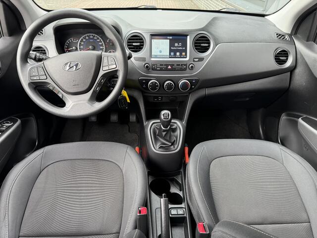 Hyundai I 10 1.0i Comfort+Smart Pack / Navigatie / Parkeersensoren Achter / Cruise / Airco / Eerste Eigenaar /