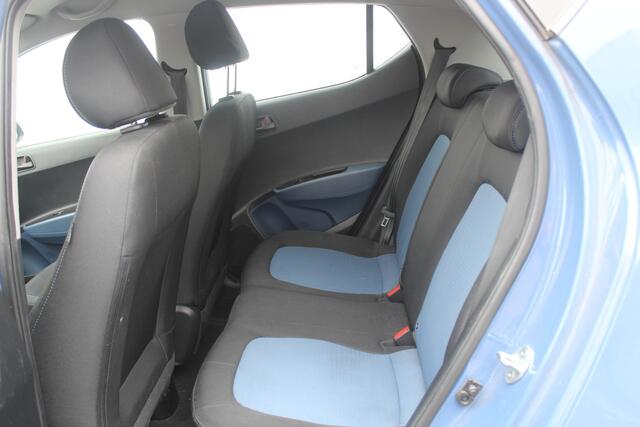 Hyundai I 10 1.0i i-Motion Comfort all weather banden l cruise controle l Airco I Elek ramen