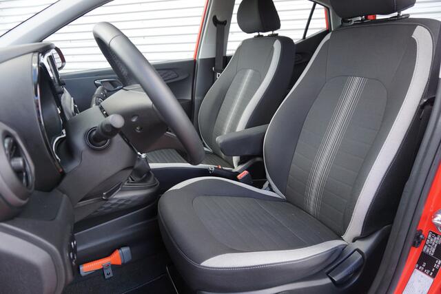 Hyundai I 10 1.0 Comfort Airco / Cruise / Carplay / Lane ass. / Elektr. ramen / NAP