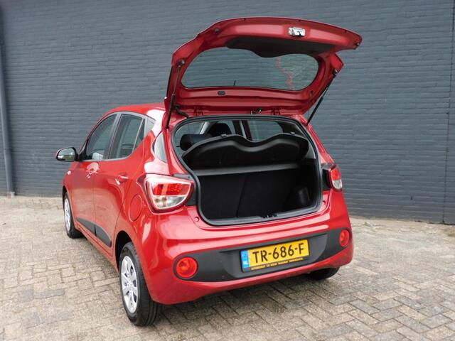 Hyundai I 10 1.0i Comfort TOPSTAAT! 1e EIGENAAR! DEALERONDERHOUDEN! CRUISE! AIRCO! PARKEERSENSOREN!