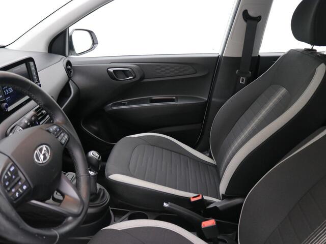 Hyundai I 10 1.0 Comfort Smart / Navigatie / Airco / Cruise Control / 1ste Eigenaar / Dealer Onderhouden / Achteruitrijcamera / Apple CarPlay & Android Auto /