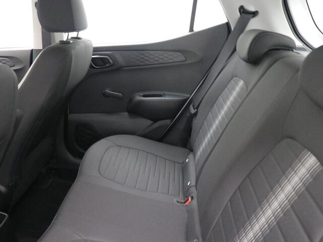 Hyundai I 10 1.0 Comfort Smart / Navigatie / Airco / Cruise Control / 1ste Eigenaar / Dealer Onderhouden / Achteruitrijcamera / Apple CarPlay & Android Auto /