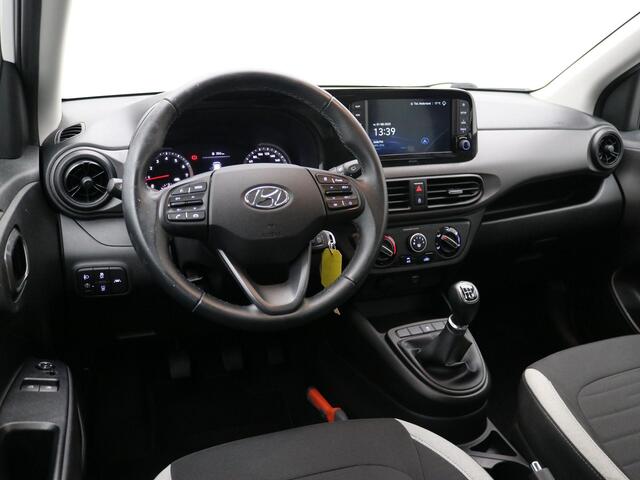 Hyundai I 10 1.0 Comfort Smart / Navigatie / Airco / Cruise Control / 1ste Eigenaar / Dealer Onderhouden / Achteruitrijcamera / Apple CarPlay & Android Auto /