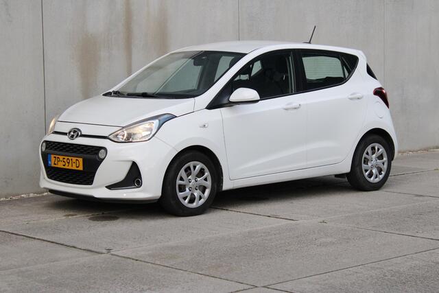 Hyundai I 10 1.0i Comfort / AIRCO / NAVI / CRUISE / PARKEERSENSOREN ACHTER