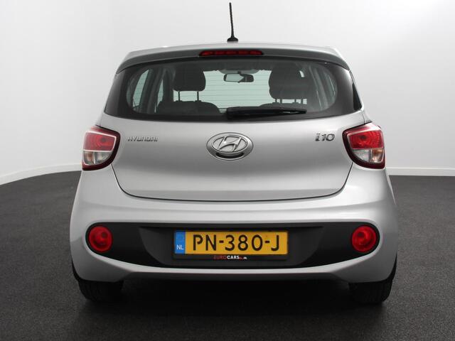 Hyundai I 10 1.0i Comfort Airco Cruise control Navigatie Lichtmetalen velgen Radio Apple Carplay/ Android auto