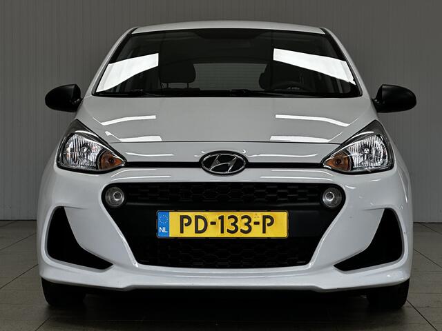 Hyundai I 10 1.0i i-Motion/ Airco/ C.V. Afstand/ Elek. pakket/ Isofix/ Radio-CD AUX & USB/ Deelbare achterbank/ Multi. Stuur/ Dagrijverl.