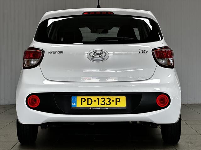 Hyundai I 10 1.0i i-Motion/ Airco/ C.V. Afstand/ Elek. pakket/ Isofix/ Radio-CD AUX & USB/ Deelbare achterbank/ Multi. Stuur/ Dagrijverl.