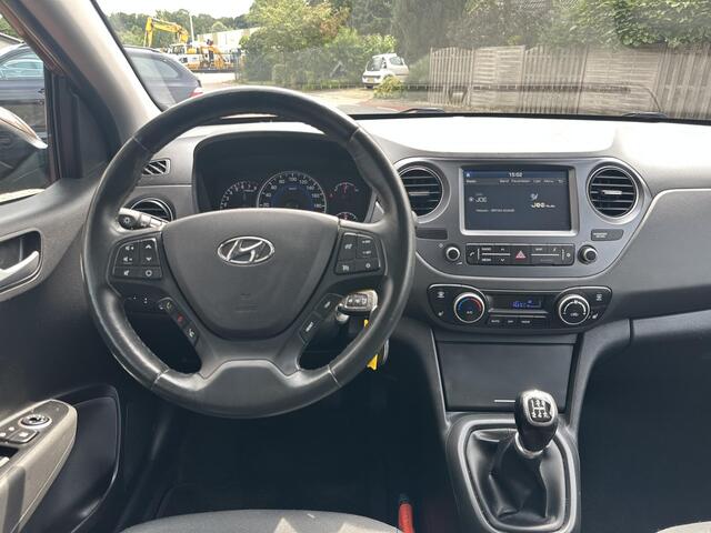 Hyundai I 10 1.0i i-Premium | Airco | Navi | Dealer onderhouden