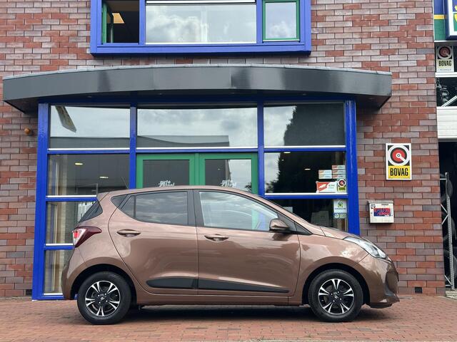 Hyundai I 10 1.0i i-Premium | Airco | Navi | Dealer onderhouden