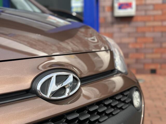 Hyundai I 10 1.0i i-Premium | Airco | Navi | Dealer onderhouden