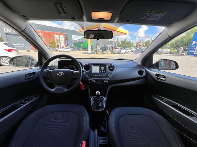 Hyundai I 10 1.0i Go! 2018 | NAV | Bluetooth | Cruise control | Apple/ android carplay