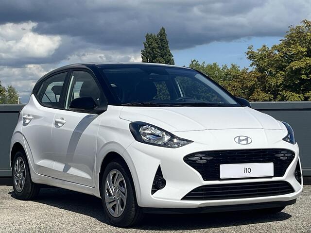 Hyundai I 10 1.0 Comfort Smart | ¤2500 KORTING | CAMERA | PARKEERSENSOREN | NAVIGATIE | APPLE CARPLY & ANDROID AUTO | NIEUW UIT VOORRAAD
