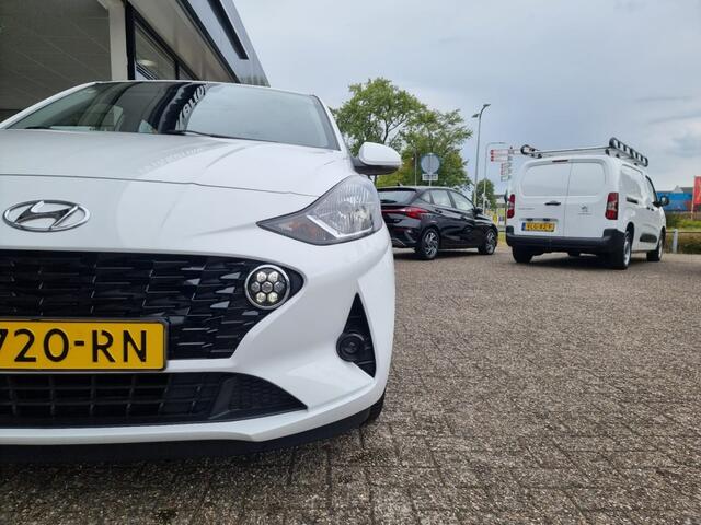 Hyundai I 10 1.0 COMFORT APPLE/ANDROID/CRUISE/BEUGEL FIETSDRAGER