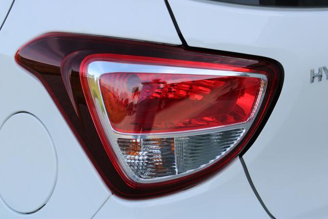 Hyundai I 10 1.0i Comfort | Incl. 12 maanden garantie | Cruise control | Airco | Bluetooth | USB | 5 deurs | 100% onderhouden |