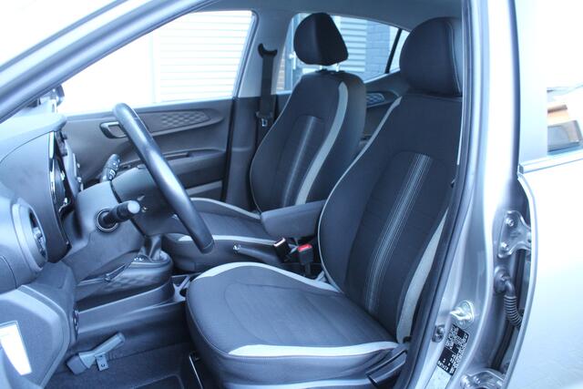 Hyundai I 10 1.0 67pk Comfort Smart AUTOMAAT 5-zits NL-Auto NAP Airco Cruise Navi Camera Carplay